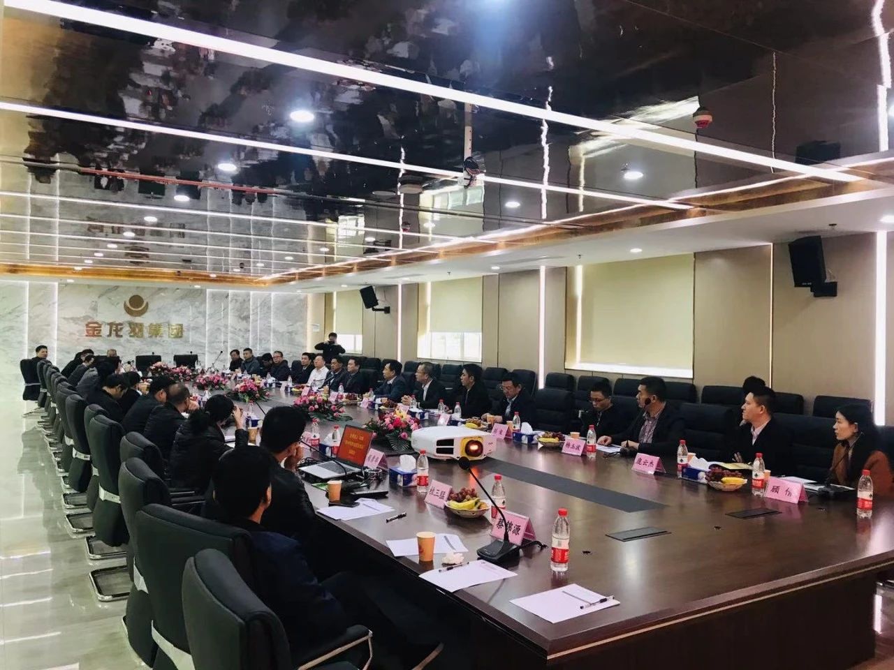 精品无码国产AV一区二区三区