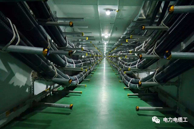 精品无码国产AV一区二区三区